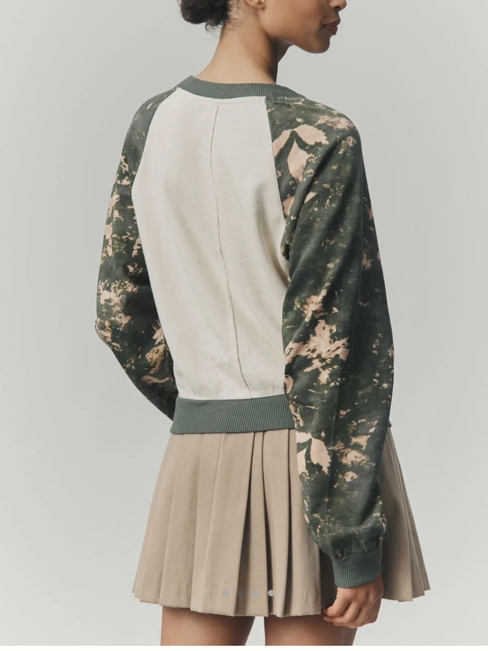 🦆Anthropologie Niki Bubble Embroidered Sweatshirt Pilcro New Duck Camouflage - Picture 2 of 15